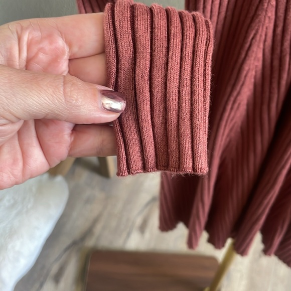 Beautiful Express ribbed dress size small - Picture 4 of 6